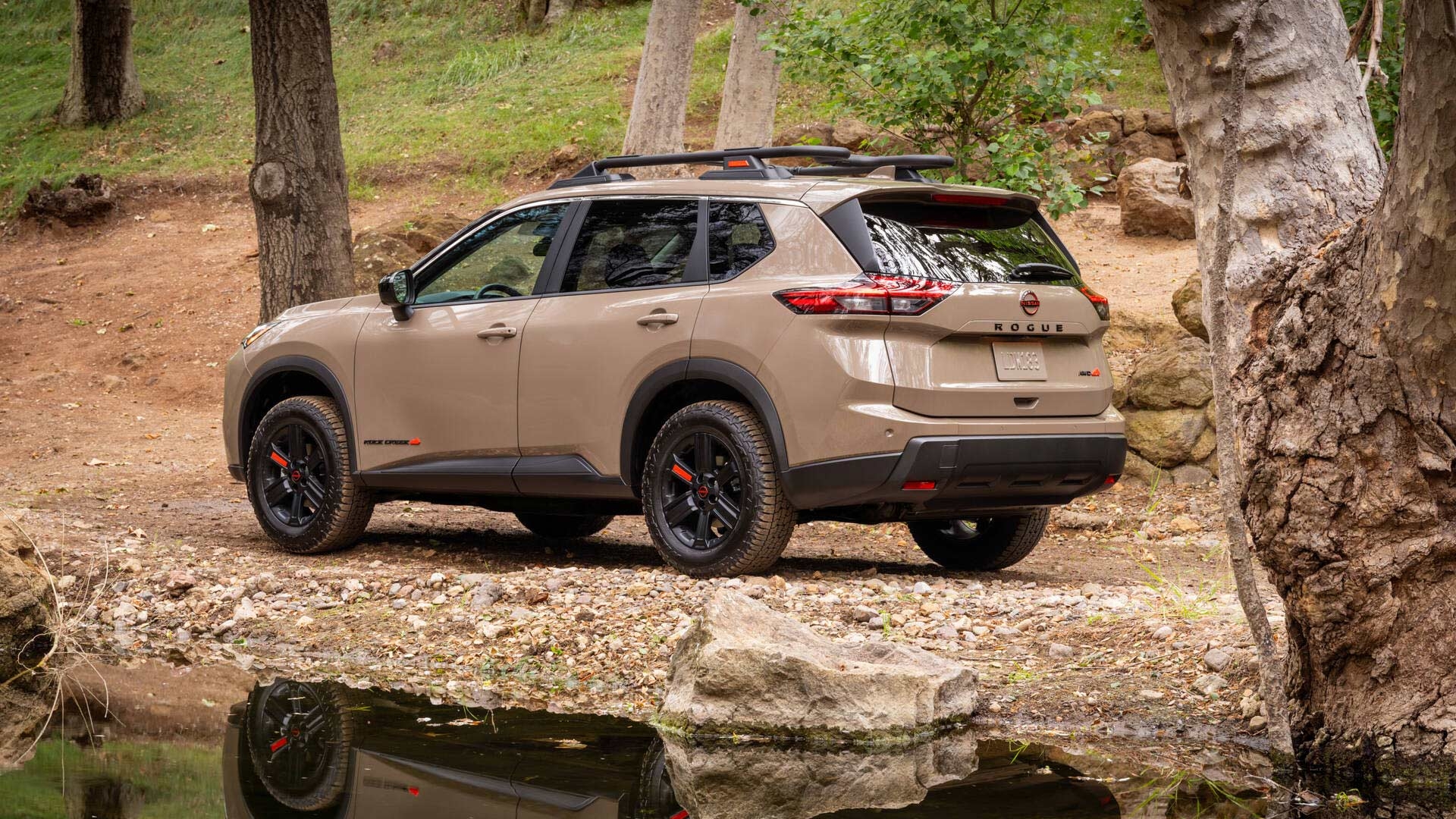 ARTICLE-NISSAN-ROGUE-PHEV-2026_Rock-Creek-arriere